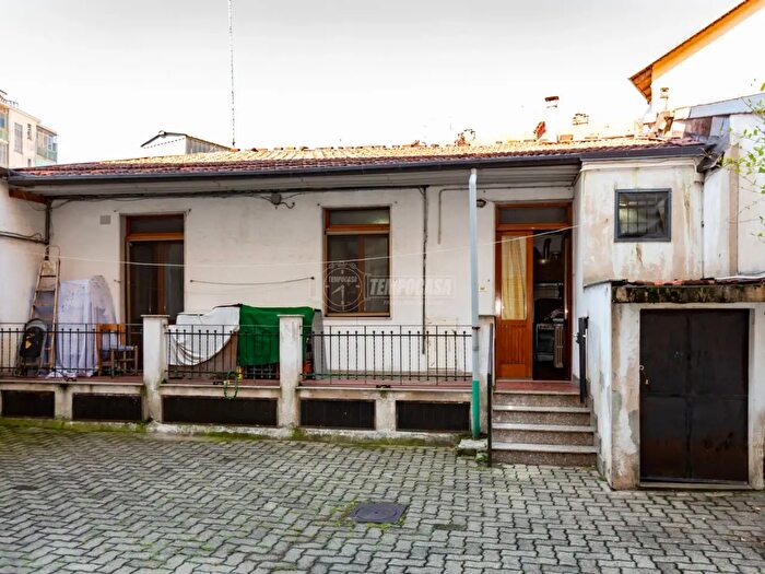 Appartamento trilocale in vendita in Via Renato Martorelli, Torino