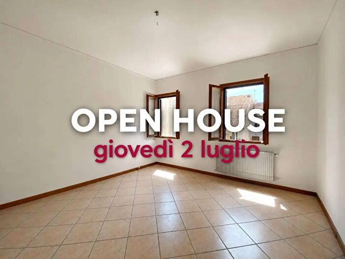 Appartamento con 6 locali in vendita in Via XX Settembre Snc, Conegliano