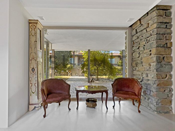 Casa con 5 locali in vendita in Via G B Pagliarino, Schio