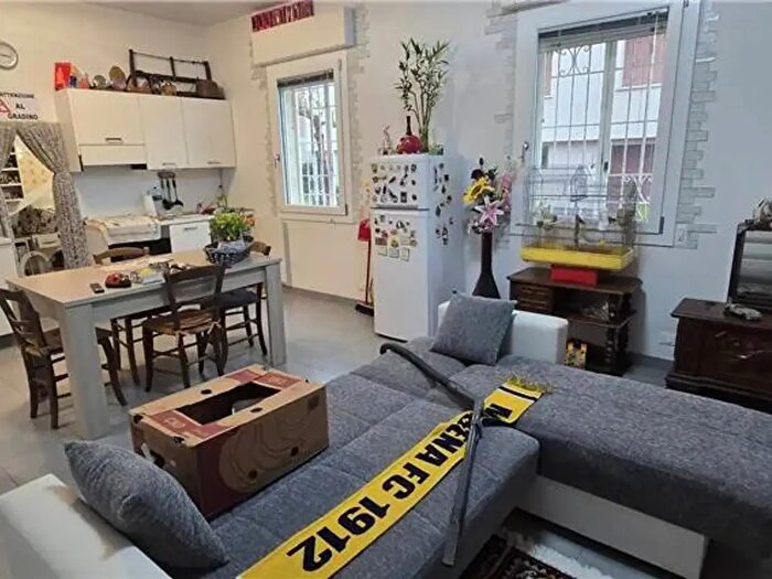 Appartamento trilocale in vendita in Modena