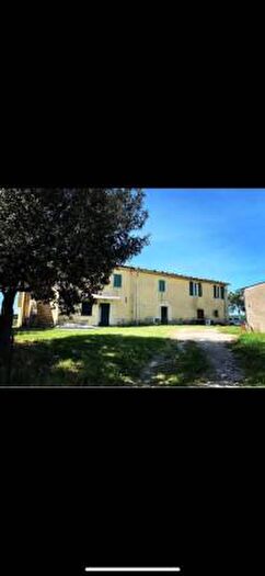 Casa con 6 locali in vendita in Manciano