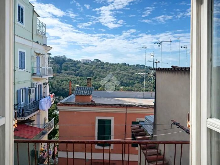 Appartamento trilocale in vendita in Appartamento Piazza della Repubblica, Marino