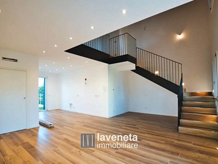 Casa con 5 locali in vendita in Via Tagliamento, Torre Di Mosto