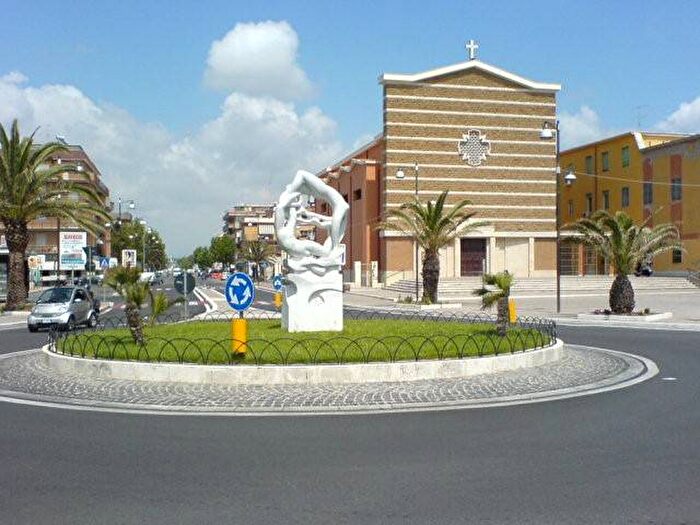 Appartamento bilocale in affitto in Viale Francia, Torvaianica Centro, Pomezia