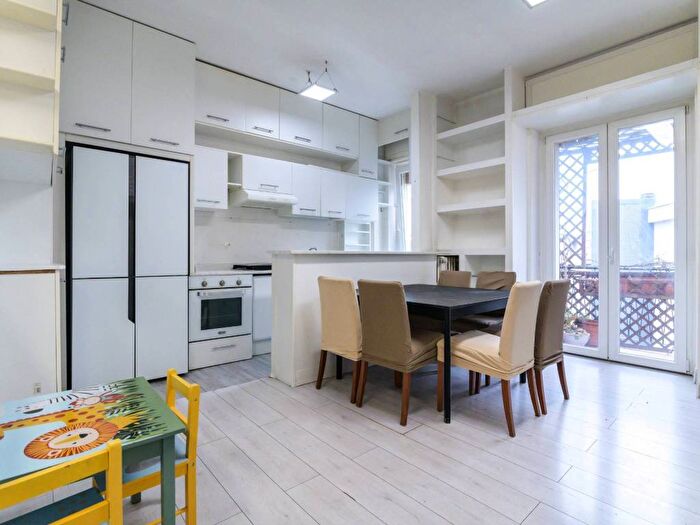 Appartamento trilocale in affitto in Viale Daniele Ranzoni, San Siro, Milano