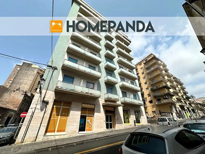Appartamento bilocale in affitto in Via Etnea, Catania
