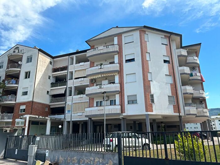 Appartamento in vendita in Via del Biancospino, Latina