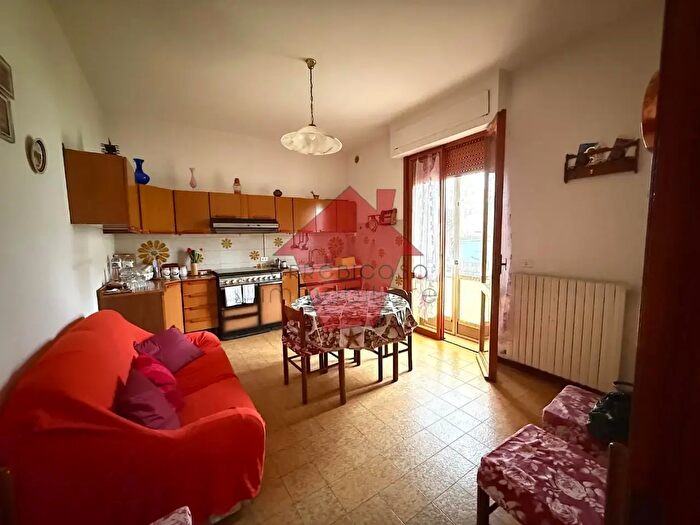 Appartamento con 5 locali in vendita in Rno Cesare Battist, Vinci