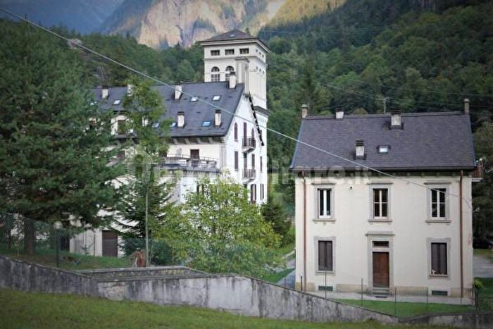 Appartamento bilocale in vendita in Premia