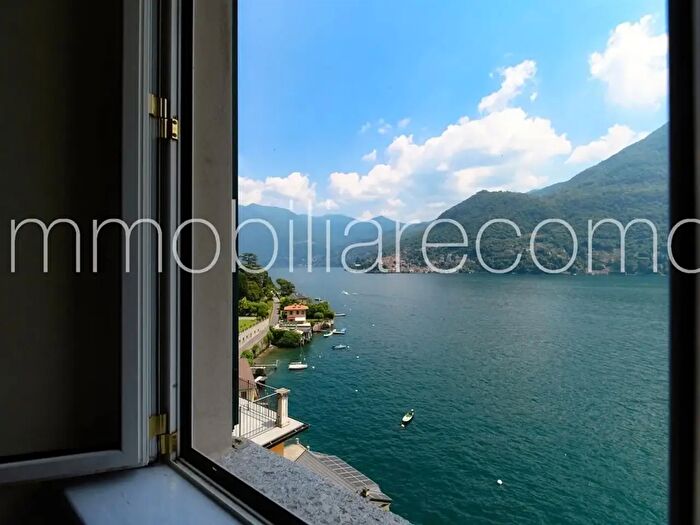 Appartamento trilocale in affitto in Via Besana, Moltrasio