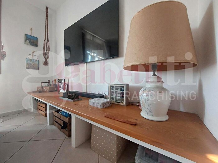 Appartamento con 5 locali in vendita in Corso Italia, Collesalvetti