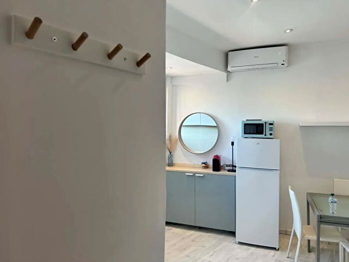 Appartamento monolocale in affitto in Viale Edoardo Jenner, Milano