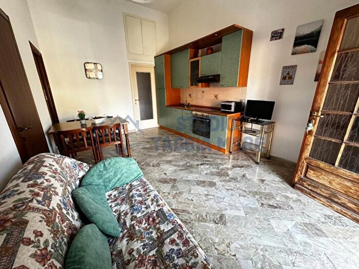 Appartamento bilocale in affitto in Via A Anfossi, Castellaro