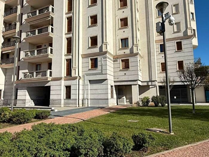 Appartamento bilocale in affitto in Via Milano, Saronno