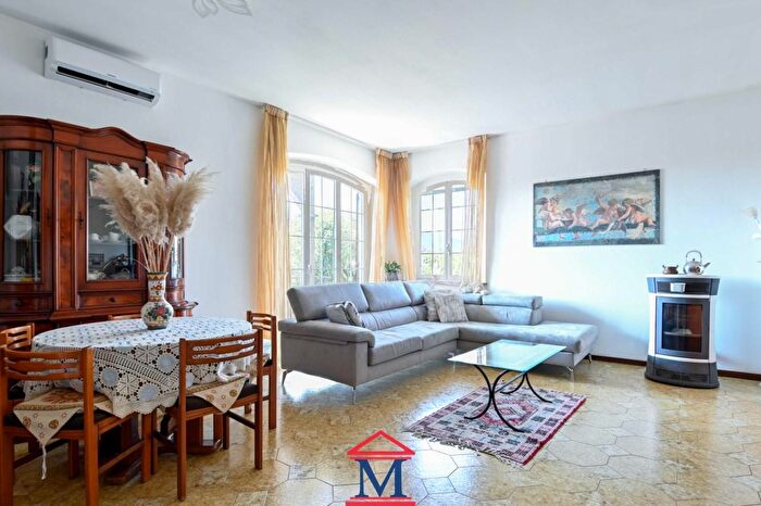 Casa quadrilocale in vendita in Via Repubblica, Villa DAlme