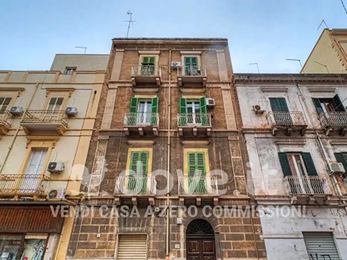 Appartamento bilocale in vendita in Via Regina Elena, Taranto