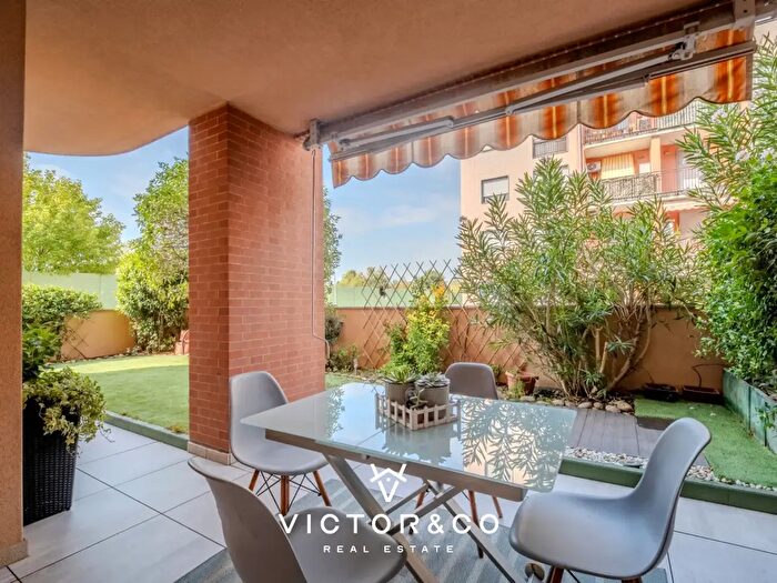 Appartamento quadrilocale in vendita in Via Adriatico, Novara