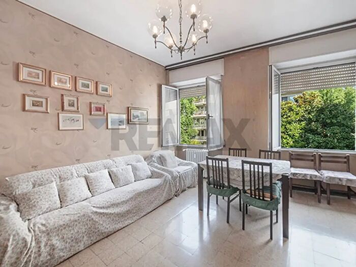 Appartamento trilocale in vendita in Via Garibaldi, Sesto San Giovanni