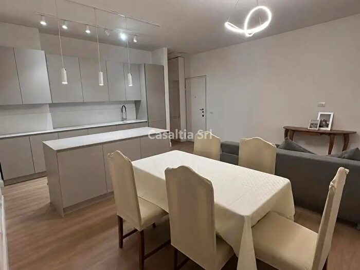 Appartamento bilocale in affitto in Via Breno, Milano