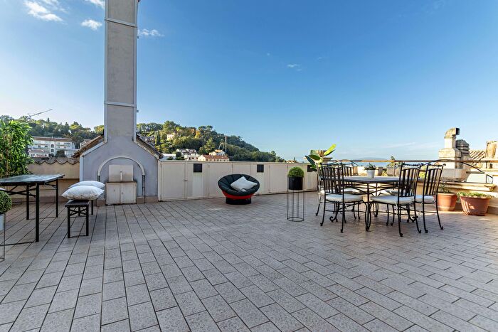 Appartamento con 7 locali in vendita in Via Porta Fuga, Spoleto