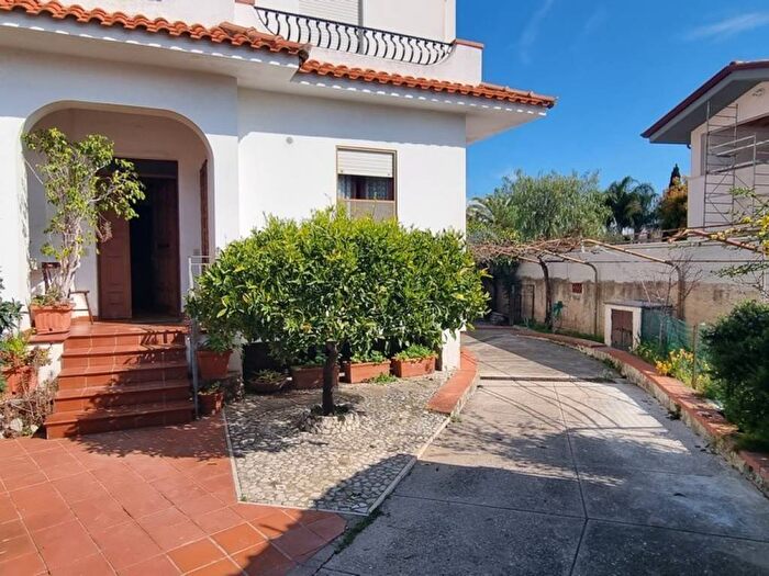 Appartamento con 5 locali in affitto in Via del Colle, Centro, San Felice Circeo