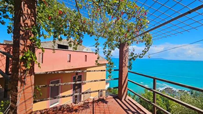 Appartamento quadrilocale in vendita in Contrada Scafa, Capo DOrlando