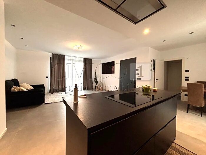 Casa con 6 locali in vendita in Via Chiesa Nuova, Longare