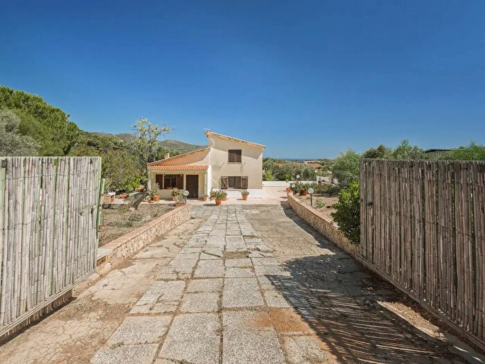 Casa con 5 locali in vendita in Strada Comunale Cani Nieddu Sn, Quartu Sant'Elena