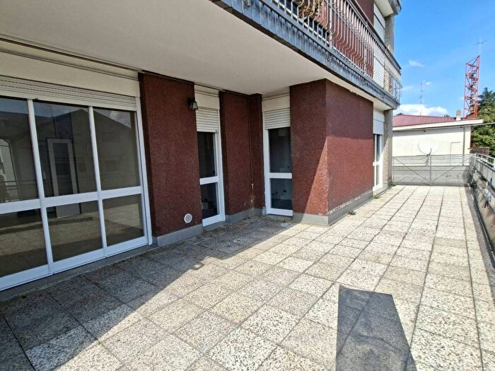 Appartamento trilocale in affitto in Ronchi, Gallarate