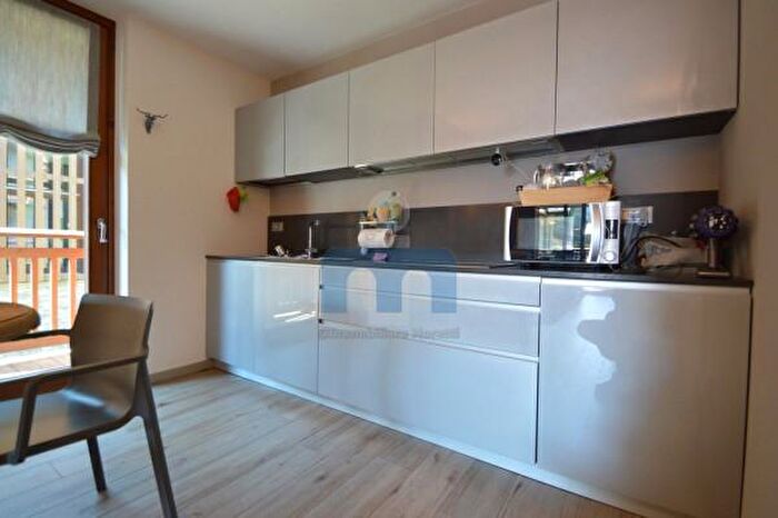 Appartamento trilocale in vendita in Via Lungo Viola, Valdidentro