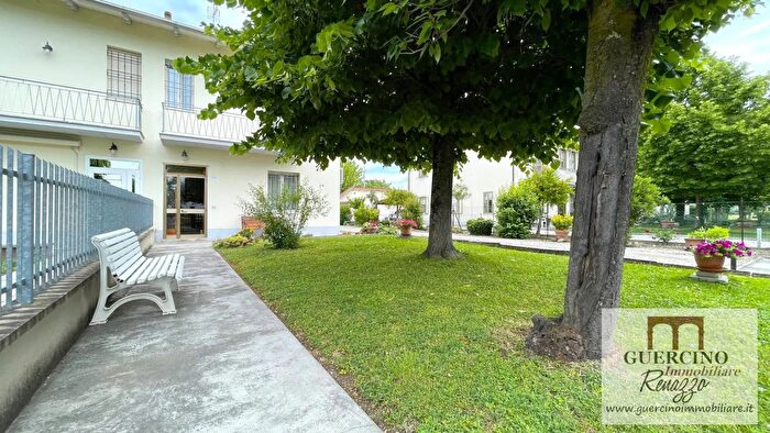 Casa con 5 locali in vendita in Via Provanone C Crevalcore, Crevalcore