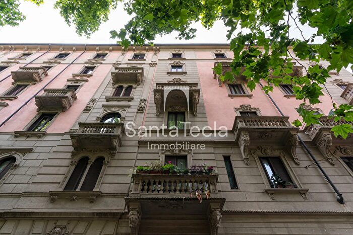 Appartamento bilocale in affitto in Via Ruggero di Lauria, Milano