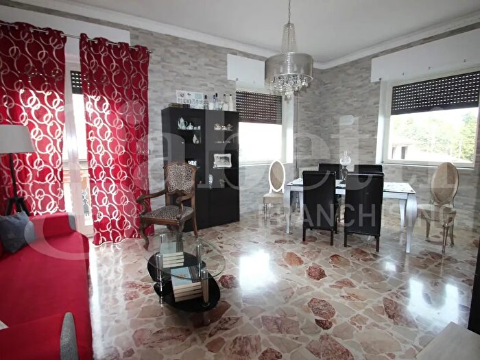 Appartamento trilocale in vendita in Via Belvedere, San Giovanni La Punta