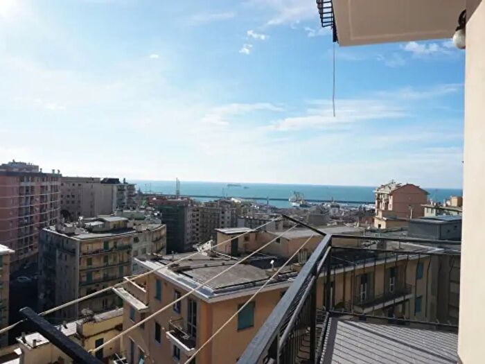 Appartamento bilocale in vendita in Via Bartolomeo Carrea, Genova