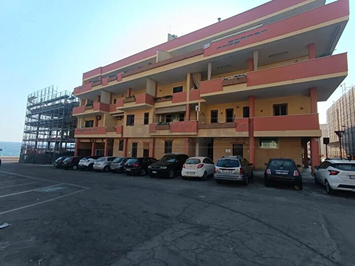 Appartamento con 5 locali in vendita in Piazza Falcone E Borsellino, Gallipoli