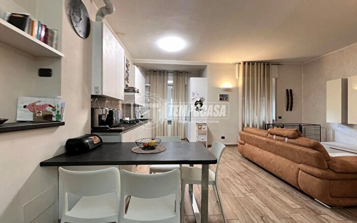 Appartamento trilocale in vendita in Via Francesco Baracca, Parabiago