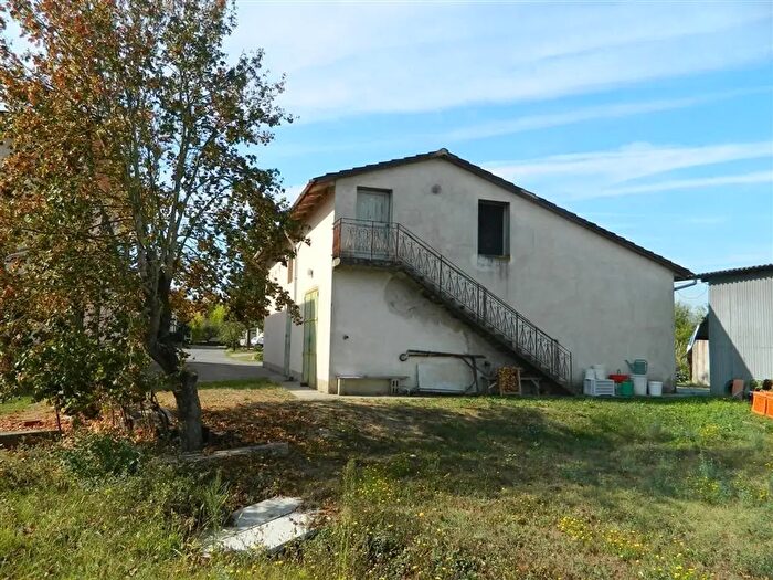 Casa con 9 locali in vendita in San Miniato