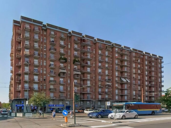 Appartamento trilocale in affitto in Via Bologna, Barriera di Milano, Torino
