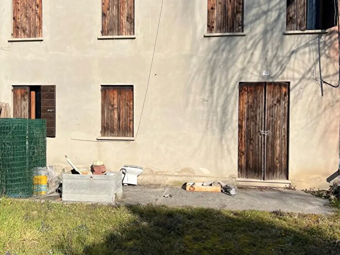 Casa quadrilocale in vendita in Santa Giustina In Colle