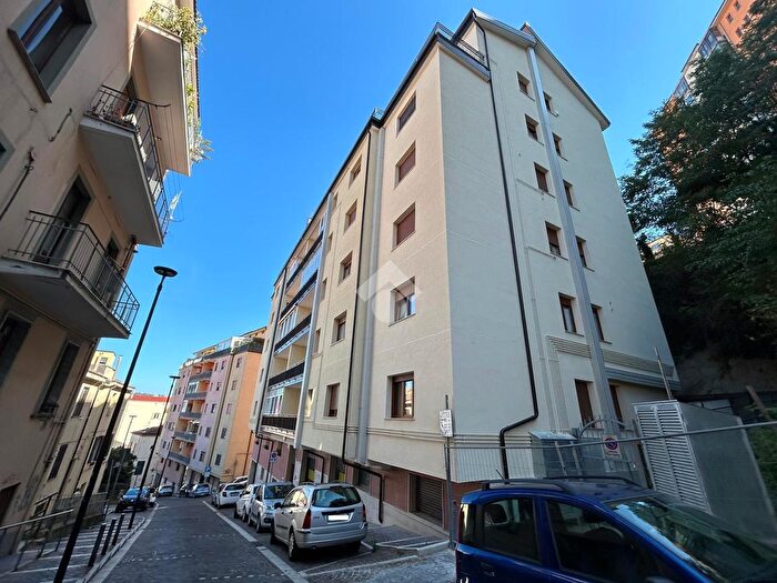 Appartamento trilocale in vendita in Via Caserma Lucania, Potenza