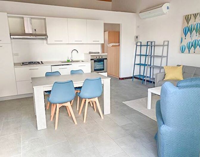 Appartamento trilocale in affitto in Via Savona, Giambellino, Milano