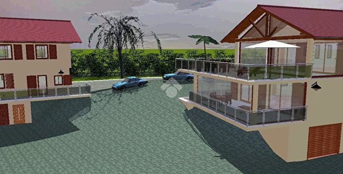 Casa con 8 locali in vendita in Via Loreto, Lanzo Torinese