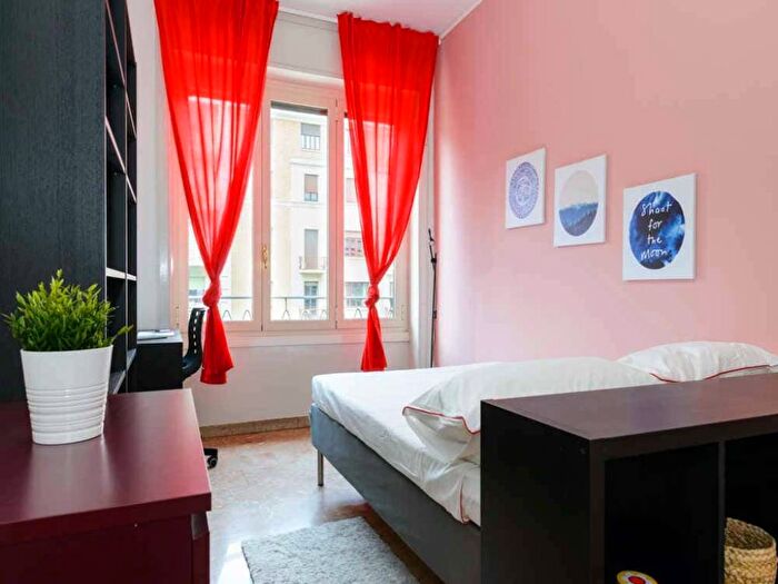 Appartamento con 6 locali in affitto in Viale Andrea Doria, Buenos Aires, Milano