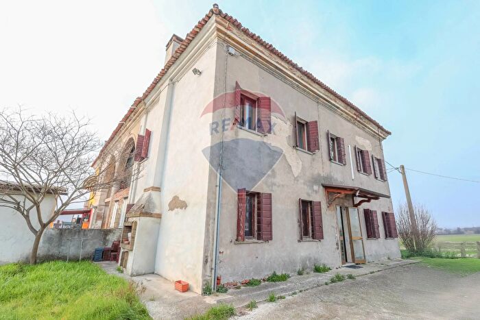 Casa con 8 locali in vendita in Via Navegauro, Terrassa Padovana