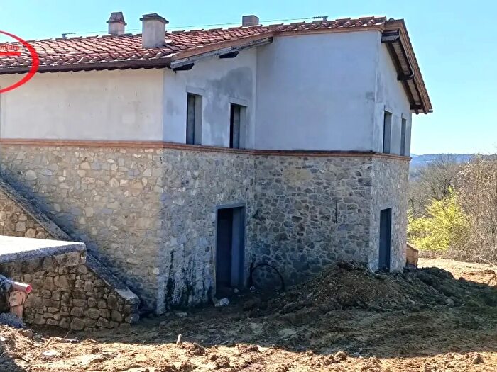 Casa trilocale in vendita in Laterina, Laterina Pergine Valdarno