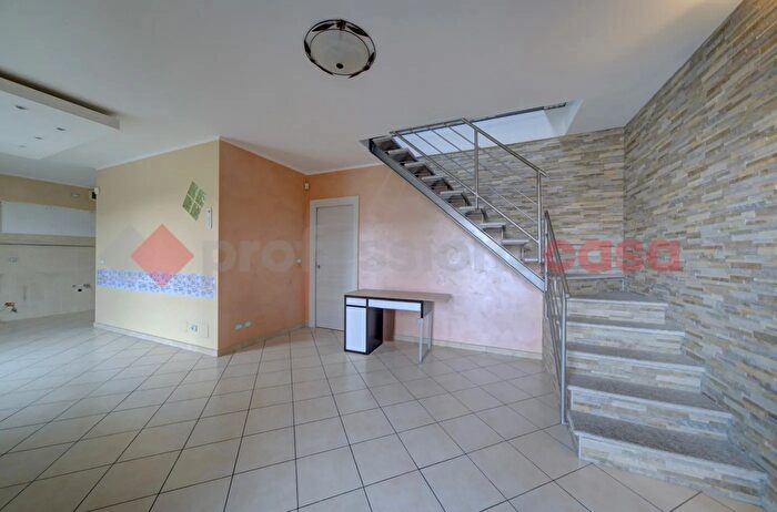 Appartamento quadrilocale in vendita in Strada del Villaretto, Torino