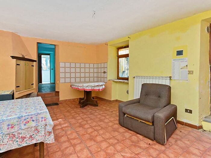 Casa quadrilocale in affitto in Via Pietragamarra, Centro, Castelnuovo Don Bosco