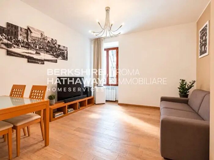 Appartamento bilocale in vendita in Via Francesco Crispi, Roma