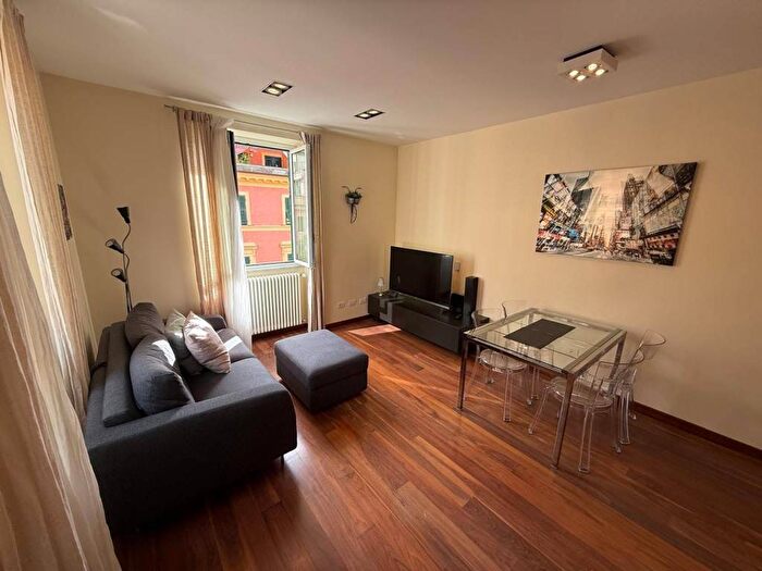 Appartamento bilocale in affitto in Piazza Antonio Pittaluga, Nervi, Genova