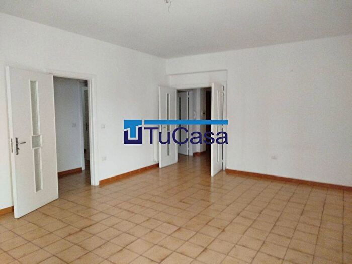 Appartamento quadrilocale in affitto in Viale della Libertà, Aversa